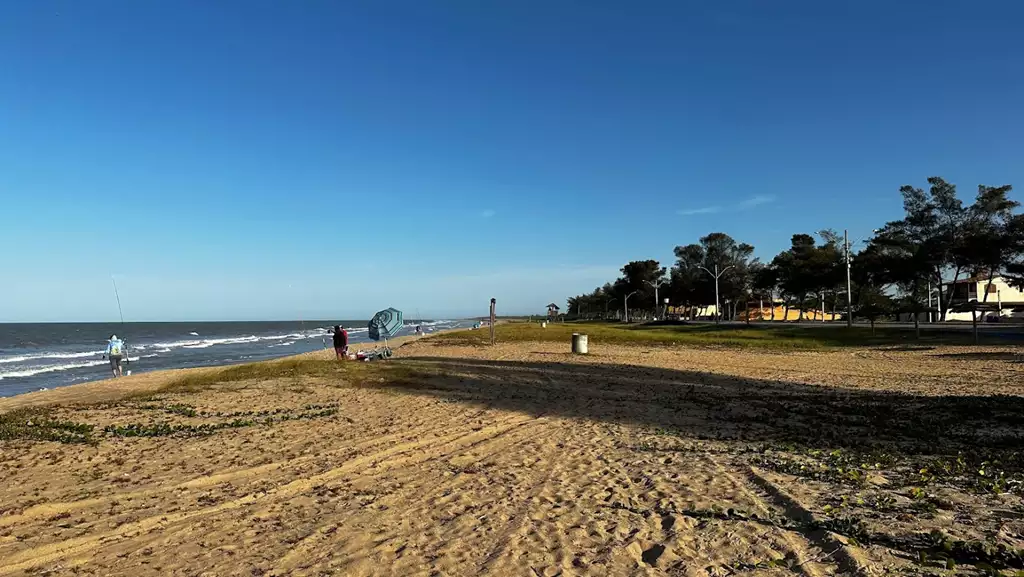 Praia das Neves