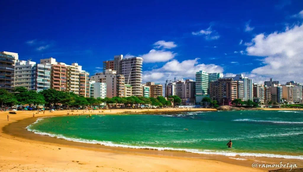 Praia da Areia Preta em Guarapari Foto: Ramon belga